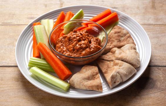 Muhammara dip (red bell pepper and walnut)